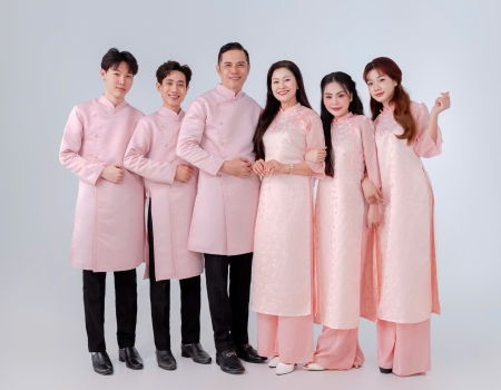 Chụp Ảnh Gia Đình Ngày Tết Bao Nhiêu Tiền? Giá Tham Khảo Tại Tân Bình