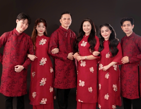 Chụp Hình Tết Gia Đình Đẹp, Giá Tốt Tại Tân Bình – Hoàng Linh Studio