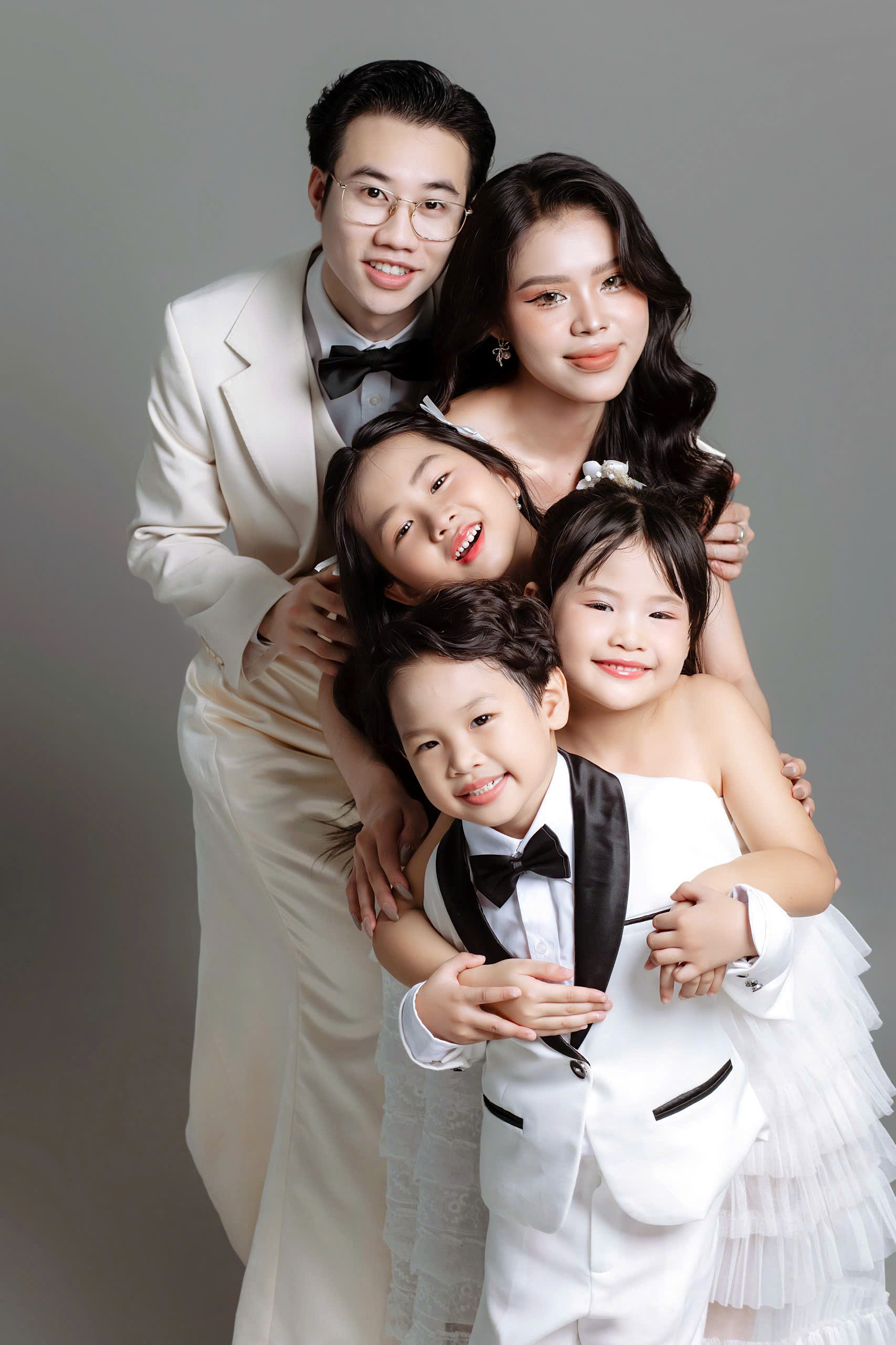 TRỌN ẢNH BÉ TRỌN GÓI